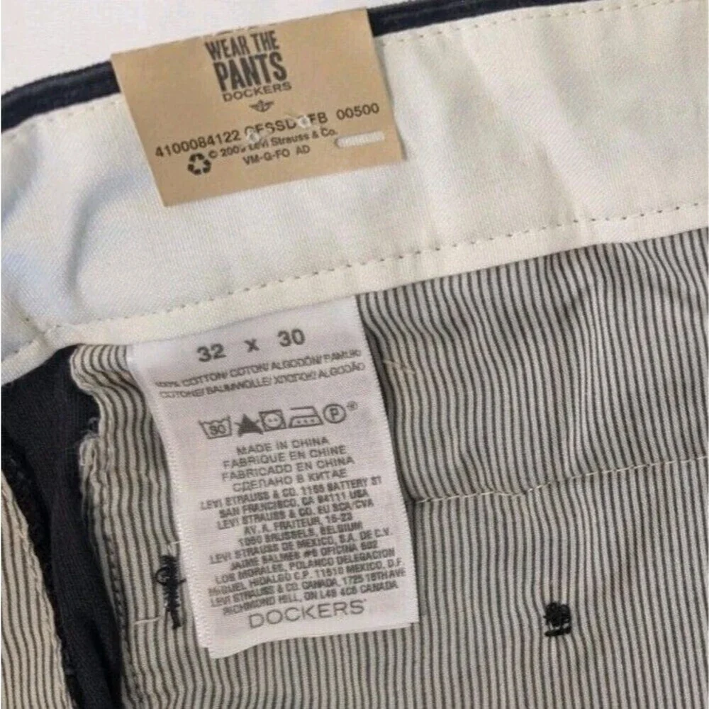 Dockers Men’s Corduroy Pants 32x30 Black Flat Front Classic Fit 100% Cotton NWT